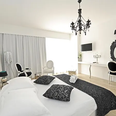 Gasthuis Tinel Superior 4*