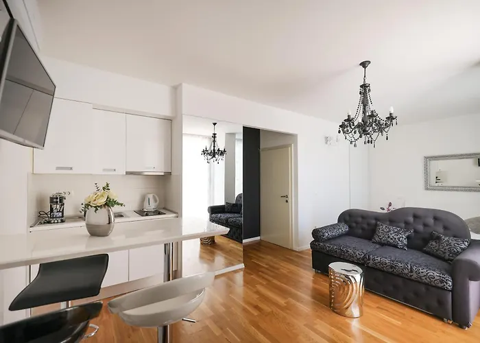 Tinel Superior Affittacamere 4*